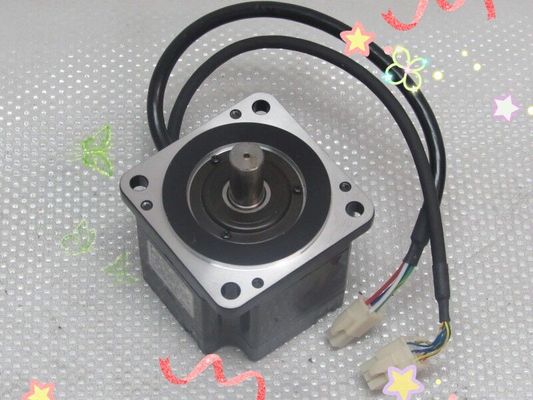 Yaskawa SGMP-02U31 AC SERVO MOTOR 2A 200W 3000RPM 200V NEW