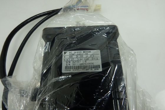 Yaskawa SGMP-04A3H32 AC SERVO MOTOR 2.6A 400W 3000RPM 200V NEW