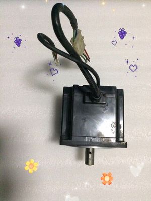 Yaskawa SGMP-15A3NT11 AC SERVO MOTOR 7.5A 1.5KW 3000RPM 200V NEW