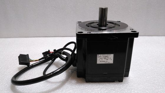Yaskawa SGMP-15A3TE11 AC SERVO MOTOR 7.5A 1.5KW 3000RPM 200V NEW