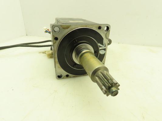 Yaskawa SGMP-15AWYR12 AC SERVO MOTOR 7.5A 1.5KW 3000RPM 200V NEW