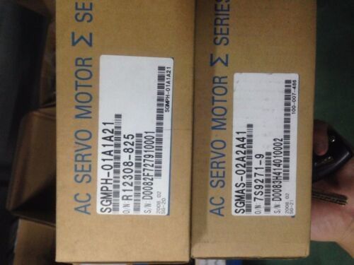Yaskawa SGMPH-01A1A4CD AC SERVO MOTOR 0.89A 100W 3000RPM 200V NEW
