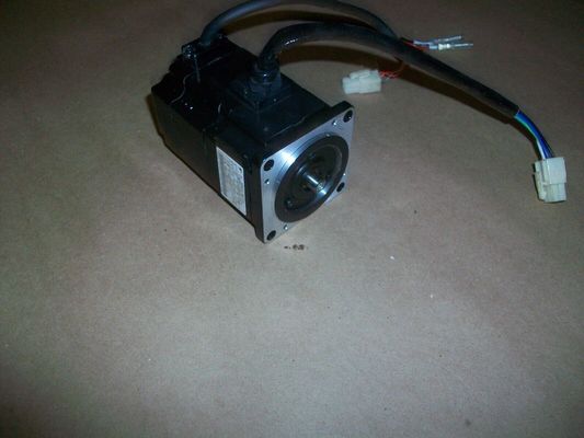 Yaskawa SGMPH-01A1A2B AC SERVO MOTOR 0.89A 100W 3000RPM 200V NEW