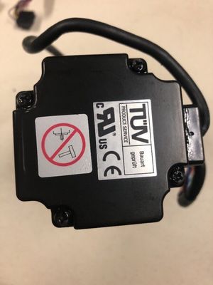Yaskawa SGMPH-01A1A4C AC SERVO MOTOR 0.89A 100W 3000RPM 200V NEW