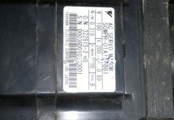 Yaskawa SGMPH-01A1AGB81 AC SERVO MOTOR 0.89A 100W 3000RPM 200V NEW
