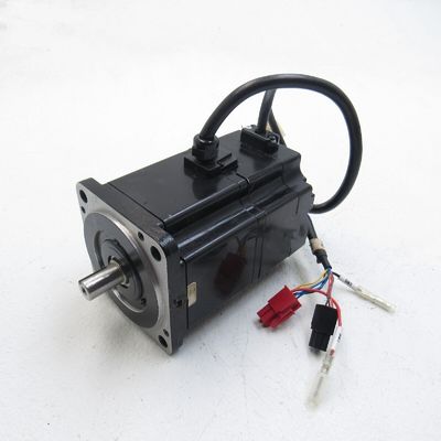 Yaskawa SGMPH-01A1A-YR13 AC SERVO MOTOR 100W 3000RPM 200V NEW