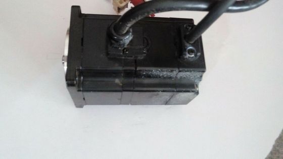 Yaskawa SGMPH-01A1E4C AC SERVO MOTOR 100W 3000RPM 200V 0.89A NEW