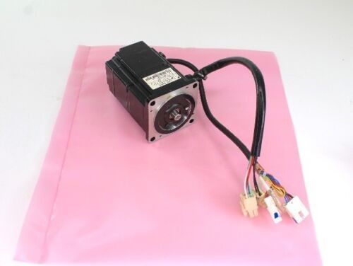 Yaskawa SGMPH-01A2A-YR12 AC SERVO MOTOR 100W 3000RPM 200V 0.89A NEW
