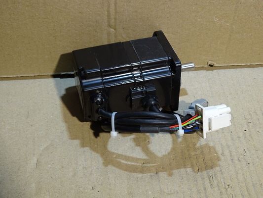 Yaskawa SGMPH-01AA4E1 AC SERVO MOTOR 100W 3000RPM 200V 0.89A NEW