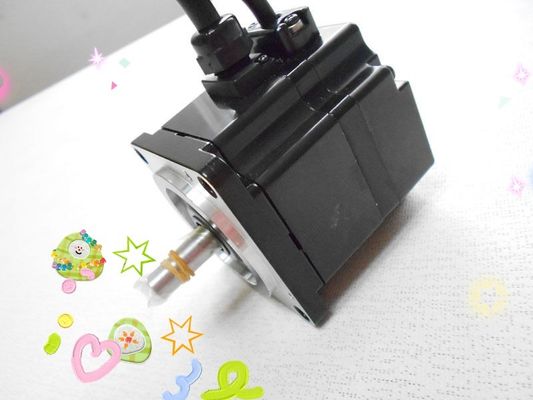 Yaskawa SGMPH-01AAA41 AC SERVO MOTOR 100W 3000RPM 200V 0.89A NEW