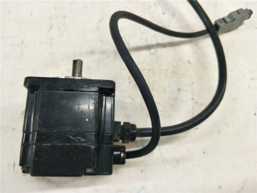 Yaskawa SGMPH-01AAAJ361 AC SERVO MOTOR 100W 3000RPM 200V 0.89A NEW