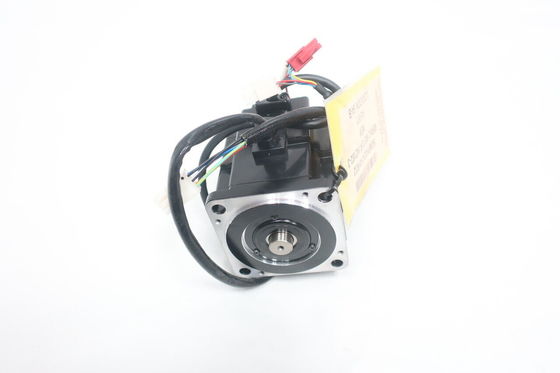 Yaskawa SGMPH-02A1A2B AC SERVO MOTOR 200W 3000RPM 200V 2.2A NEW
