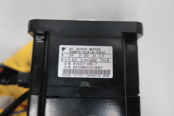 Yaskawa SGMPH-02A1A41 AC SERVO MOTOR 200W 3000RPM 200V 2A NEW