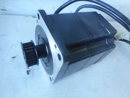 Yaskawa SGMPH-02A1A-YR31 AC SERVO MOTOR 200W 3000RPM 200V 2A NEW