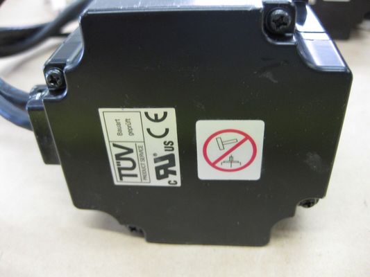 Yaskawa SGMPH-02BAA41 AC SERVO MOTOR 200W 3000RPM 100V 2.7A NEW