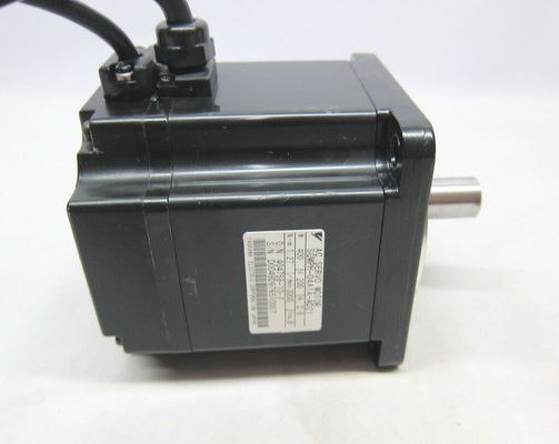 Yaskawa SGMPH-04A1A-AD21 AC SERVO MOTOR 400W 3000RPM 200V 2.6A NEW