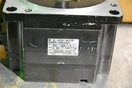 Yaskawa SGMPH-08AAA21 AC SERVO MOTOR 750W 3000RPM 200V 4.1A NEW