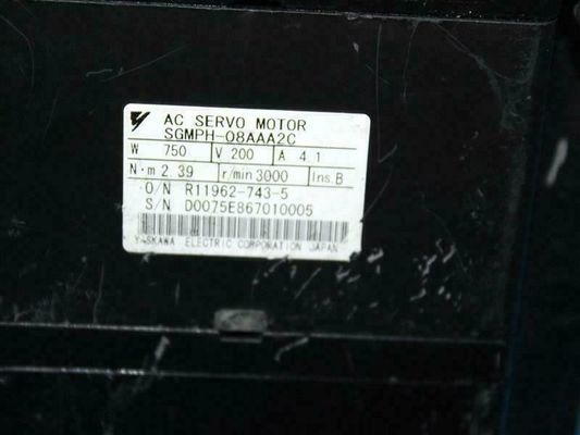 Yaskawa SGMPH-08AAA2C AC SERVO MOTOR 750W 3000RPM 200V 4.1A NEW