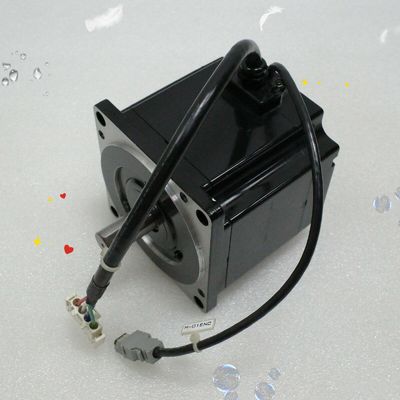 Yaskawa SGMPH-15A1A21 AC SERVO MOTOR 1.5KW 3000RPM 200V 7.5A NEW