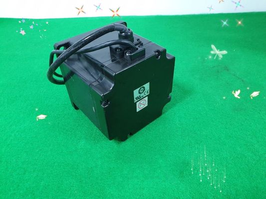 Yaskawa SGMS-20V6A AC SERVO MOTOR 2KW 3000RPM 200V 12.4A NEW