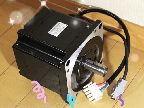 Yaskawa SGMS-20V6A AC SERVO MOTOR 2KW 3000RPM 200V 12.4A NEW