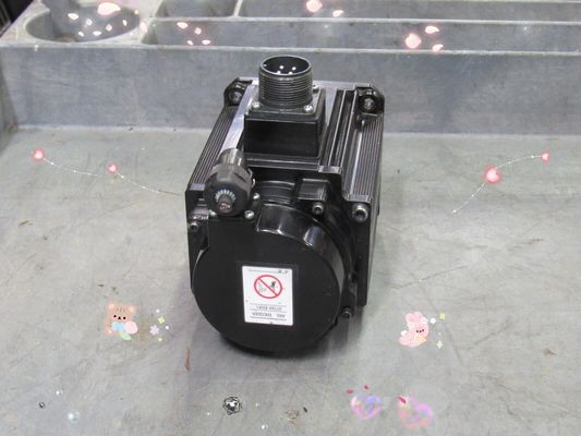 Yaskawa SGMSV-15ADA61 AC SERVO MOTOR 1.5KW 3000RPM 200V 13.8A NEW