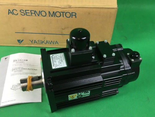 Yaskawa SGMSV-20ADA61 AC SERVO MOTOR 2KW 3000RPM 200V 13.8A NEW