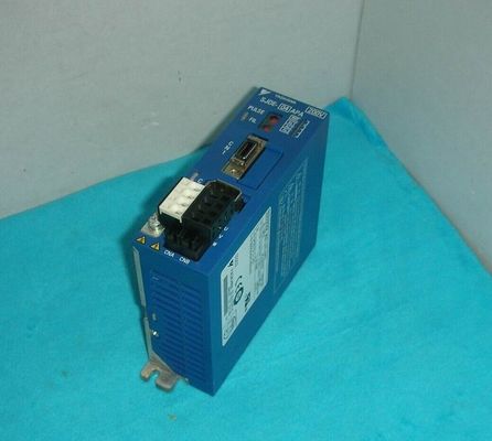 Yaskawa SJDE-04APA AC Servo Amplifier 400W 50/60HZ 200V 4.8/2A NEW