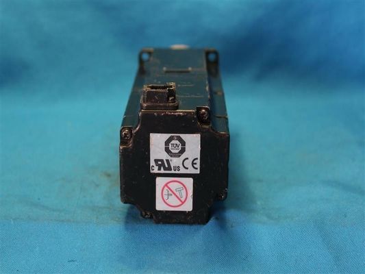 Yaskawa SGMAS-04ACA4C AC SERVO MOTOR 0.4KW 3000RPM 200V 2.6A NEW