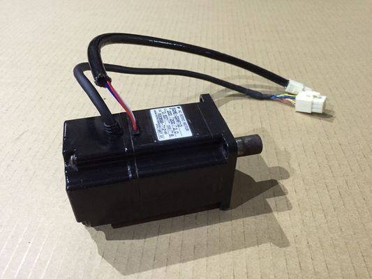 Yaskawa SGME-02AF12 AC Servo Motor 200W 3000RPM 200V 2A NEW