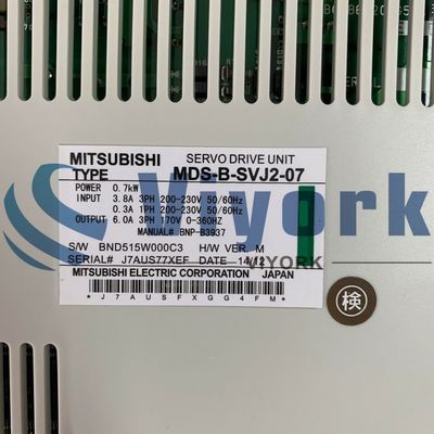 Mitsubishi MDS-B-SVJ2-07 Servo Drive CNC 3.8A 3PHASE 200-230VAC 50 / 60HZ 700W NEW