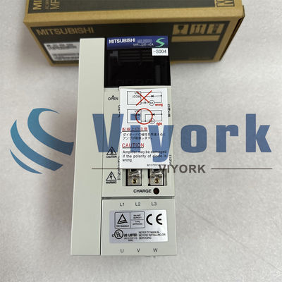 MR-J2S-40A-S004 Mitsubishi  3 PHASE Industrial Servo Drives 400W  NEW