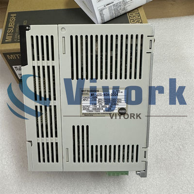 MR-J2S-40A-S004 Mitsubishi  3 PHASE Industrial Servo Drives 400W  NEW