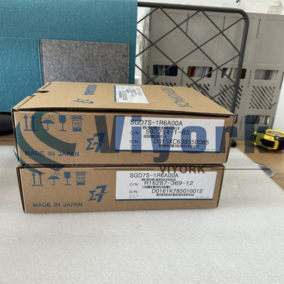 Yaskawa SGD7S-1R6A00A 200W Industrial Servo Drives 2.4AMP Servo Drive NEW