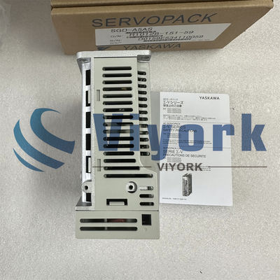 SGD-A5AS Yaskawa  50W Industrial Servo Drives 0.6AMP Servo Drive NEW