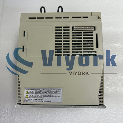 Yaskawa SGDH-15DE-OY 380-480V 1.5KW Industrial Servo Drives 4.8AMP NEW
