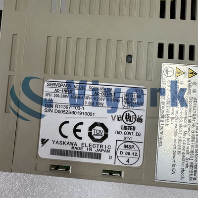 SGDS-A5A12A Yaskawa Industrial Servo Drives 200-230V 0.6AMP 50W NEW