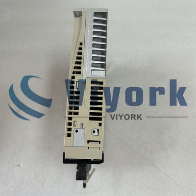 Yaskawa SGDV-2R8A01B002000  Industrial Servo Drives 200-230V 2AMP 400W NEW