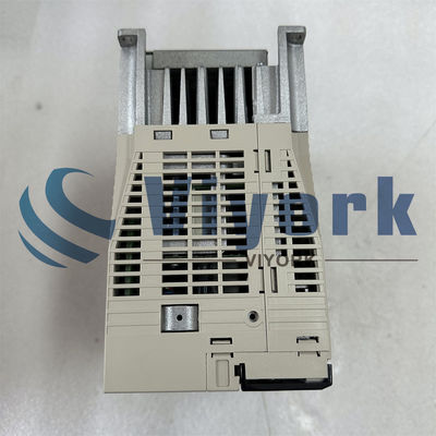 Yaskawa SGDV-180A11A Industrial Servo Drives 200-230V 9.7AMP 2000W NEW