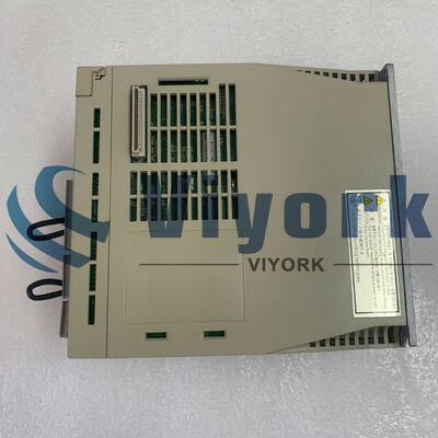 Yaskawa SGDH-05DE SERVO AMPLIFIER 0.5KW / 0.67HP 3PHASE 380/480VAC 1.9AMP NEW
