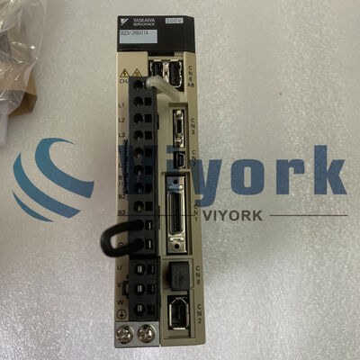 Yaskawa SGDV-2R8A11A SERVO DRIVE 3-PHASE 200-230VAC INPUT 50/60HZ 2AMP 400W NEW