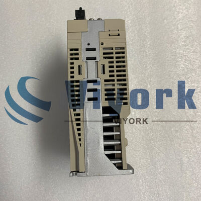 Yaskawa SGDV-5R5A11A SERVO DRIVE 0.75KW 200VAC 5.5AMPS NEW