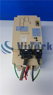 2000W 3PH 1.14HP SGDB-20VD-P AC Servo Drives Yaskawa Industrial